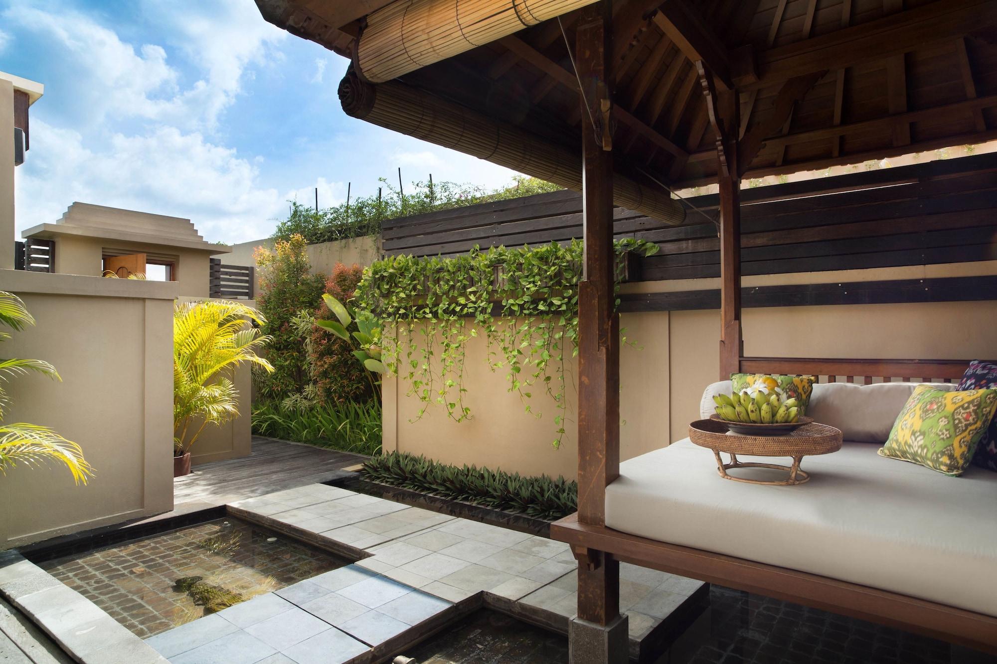 Ubud Village Hotel Exterior photo