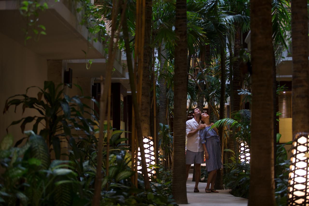 Ubud Village Hotel Exterior photo