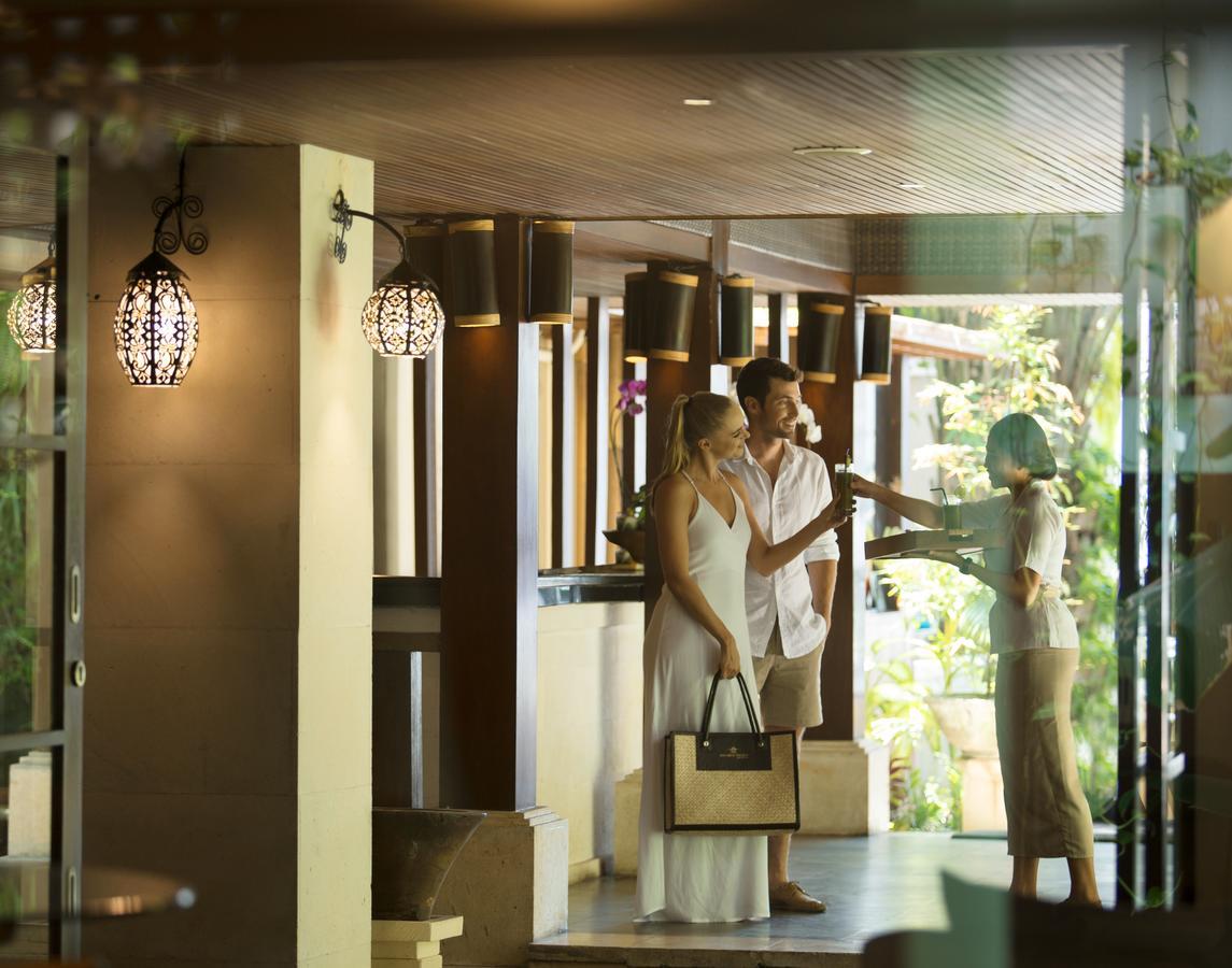 Ubud Village Hotel Exterior photo